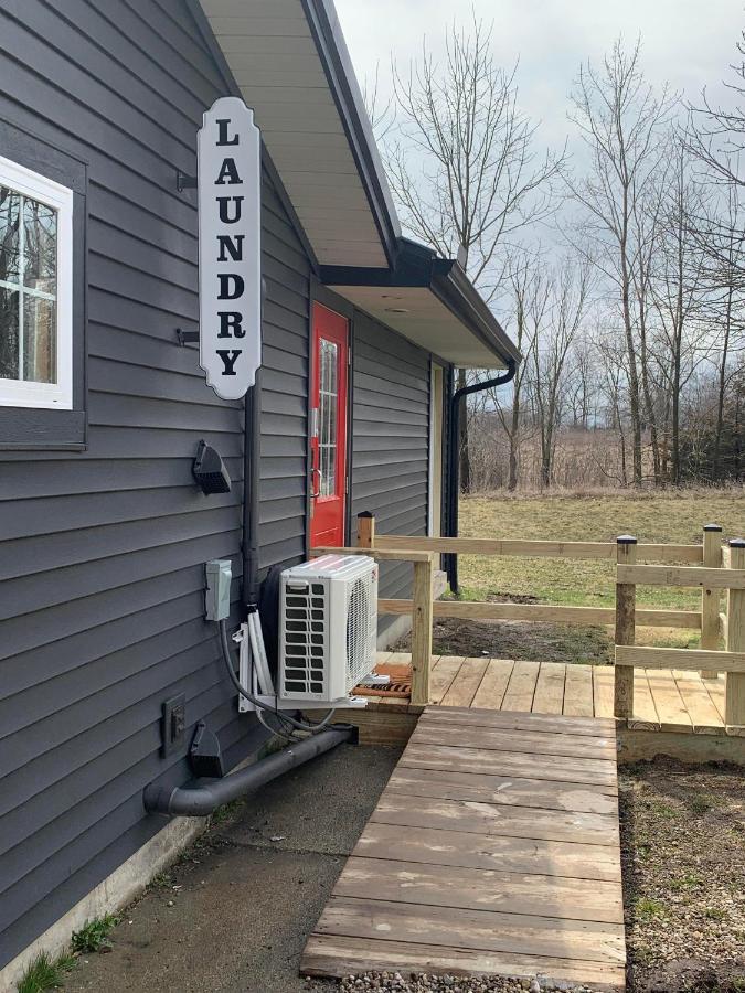 Lighthouse Kitchen Suites Near Auburn Waterloo I-69 Exit 334 외부 사진